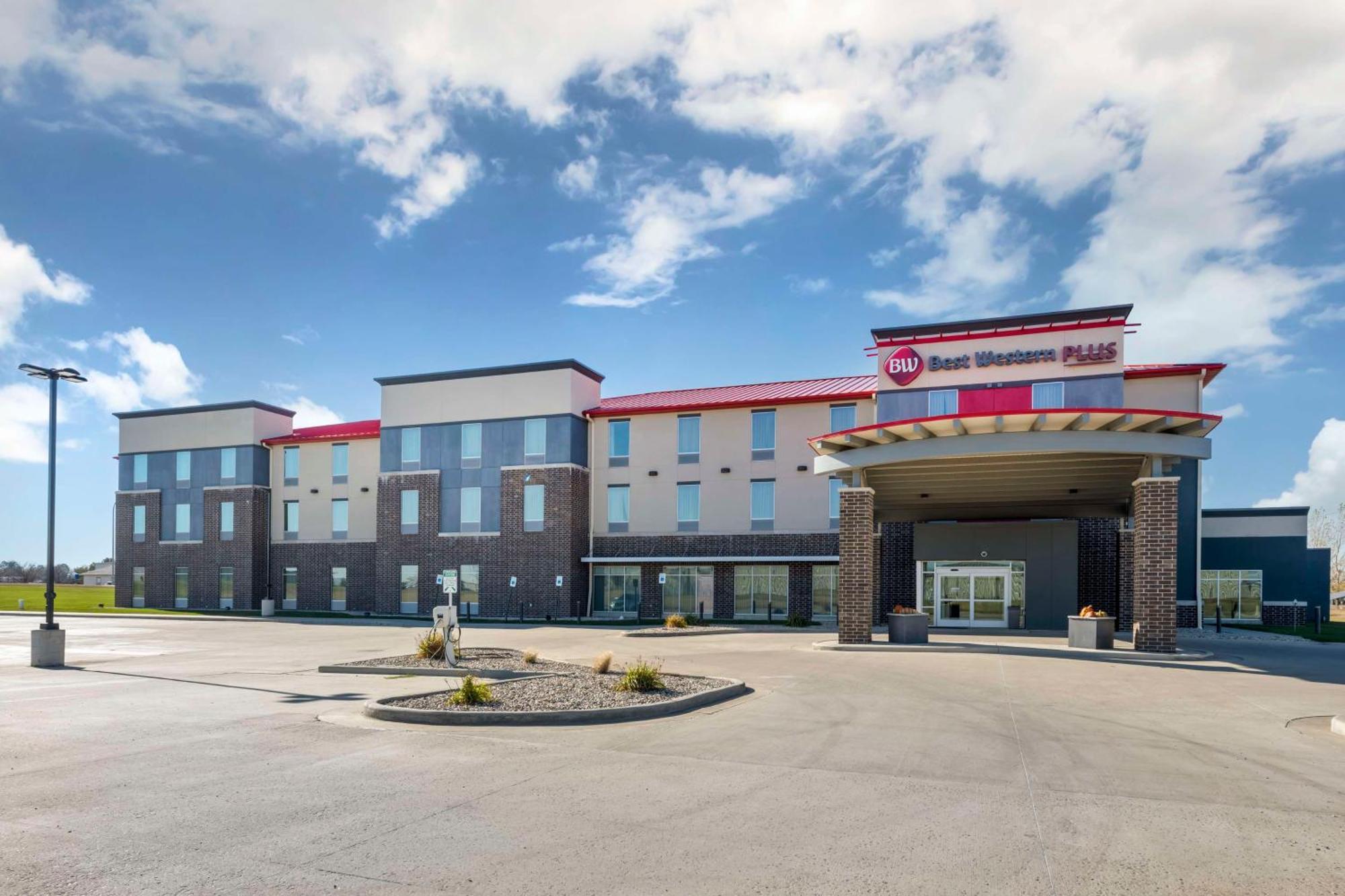 Best Western Plus Lakeview Hotel Madison Exterior foto